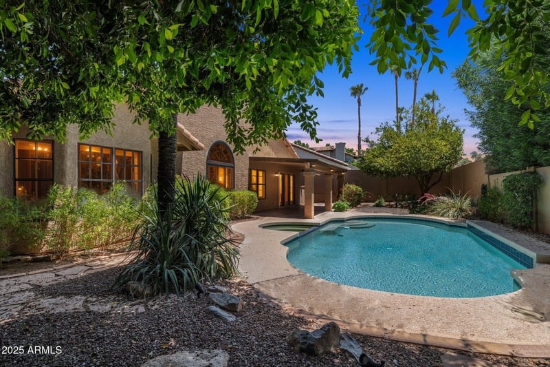 10367 Wood Dr, Scottsdale, AZ 85260