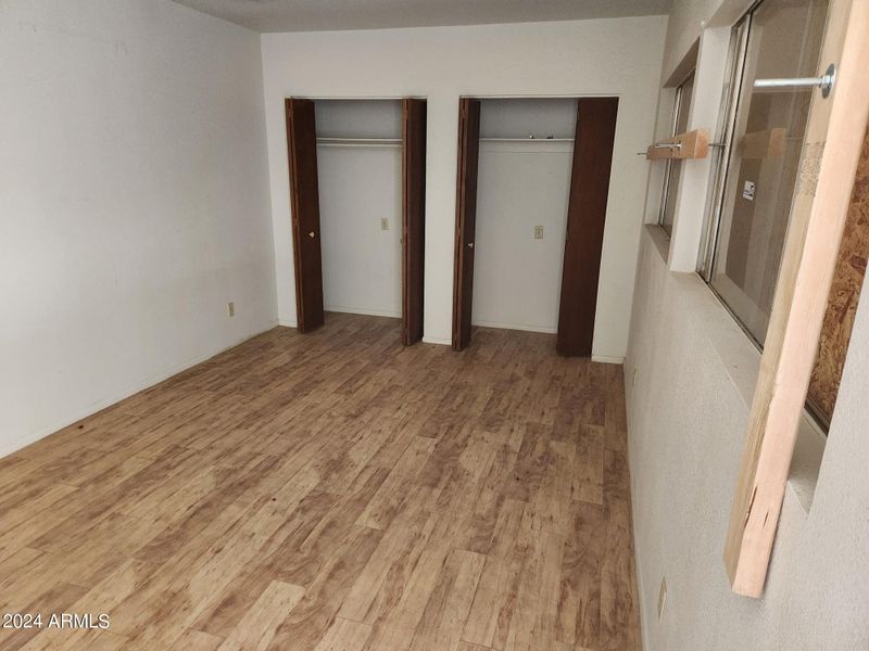1037 E Alice Ave, Phoenix, AZ 85020