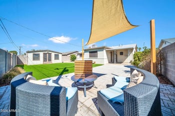 1037 E Diana Ave, Phoenix, AZ 85020