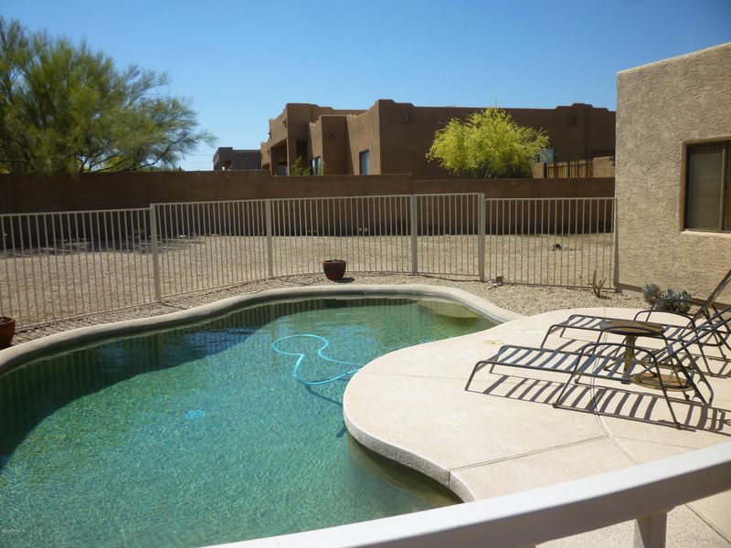 1037 E Tumbleweed Dr, Phoenix, AZ 85085
