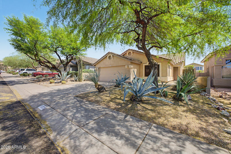 10373 Penstamin Dr, Scottsdale, AZ 85255