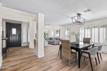 10377 Wood Dr, Scottsdale, AZ 85260