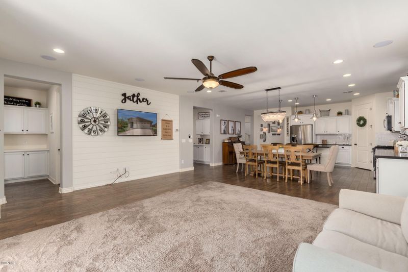 10377 W Alyssa Ln, Peoria, AZ 85383