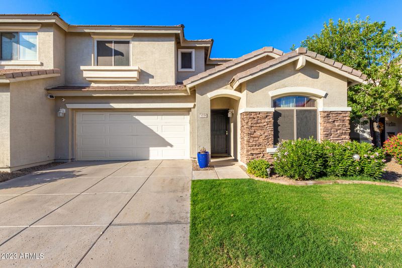 1038 E Iris Dr, Chandler, AZ 85286