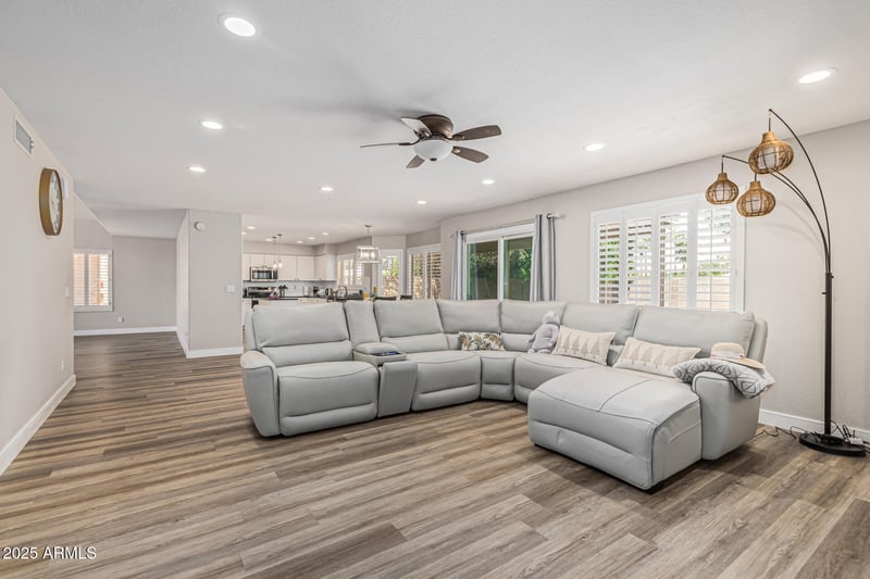 1038 Harrison Ct, Gilbert, AZ 85295