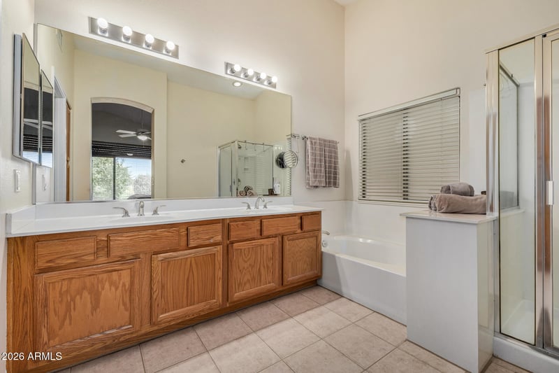 1038 Palomino Creek Dr, Gilbert, AZ 85296