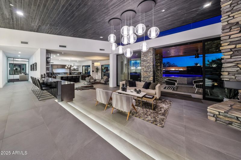 10381 E Loving Tree Ln, Scottsdale, AZ 85262
