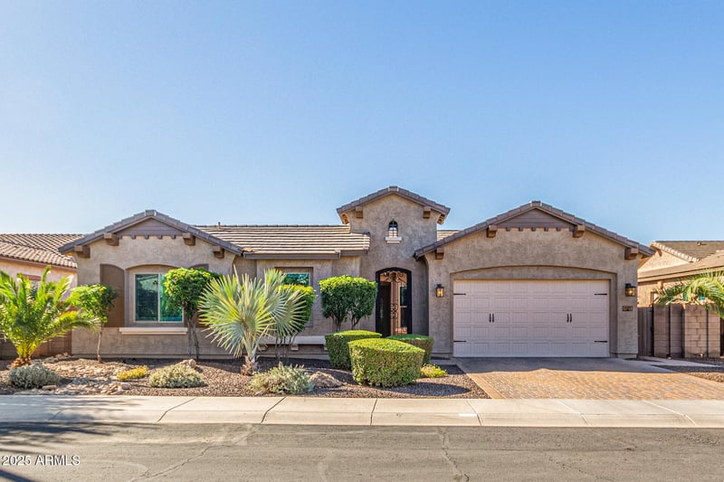 1039 Clifton Ave, Gilbert, AZ 85295
