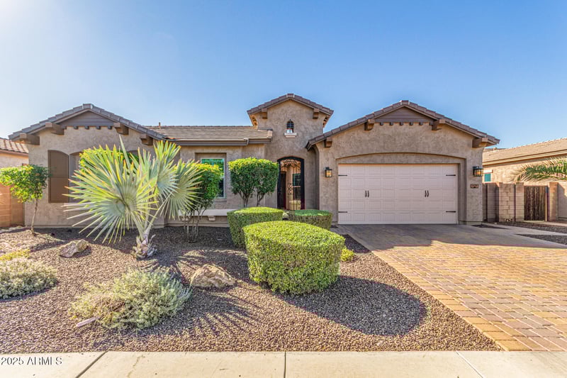 1039 Clifton Ave, Gilbert, AZ 85295