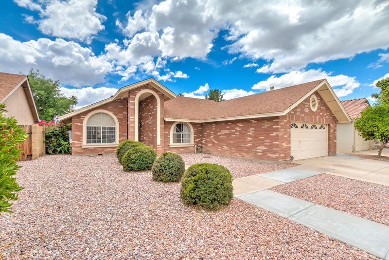 1039 E Hearne Way, Gilbert, AZ 85234