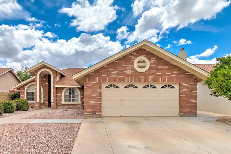 1039 E Hearne Way, Gilbert, AZ 85234