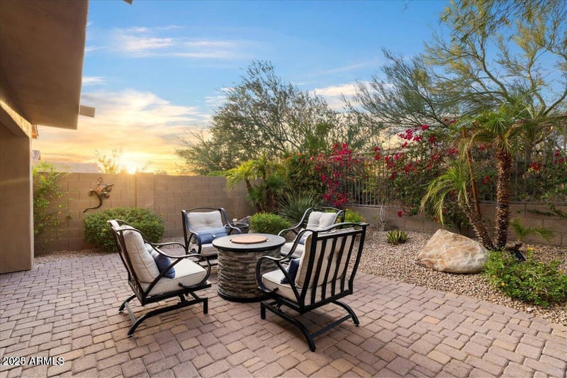 10392 Penstamin Dr, Scottsdale, AZ 85255