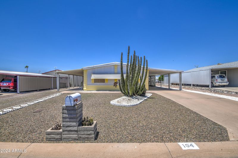 104 S 75th Pl, Mesa, AZ 85208
