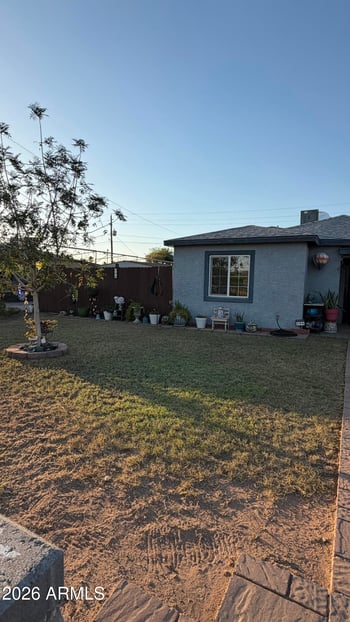 104 Pueblo Ave, Phoenix, AZ 85041