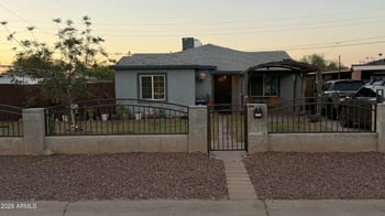 104 Pueblo Ave, Phoenix, AZ 85041
