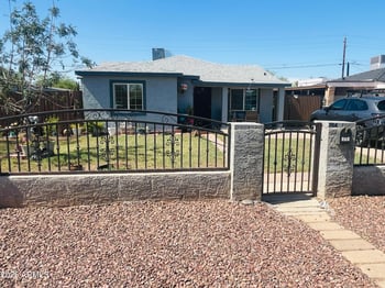 104 Pueblo Ave, Phoenix, AZ 85041