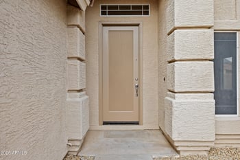 1040 Amberwood Dr, Phoenix, AZ 85048