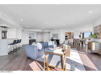 1040 Osborn Rd #1004, Phoenix, AZ 85014