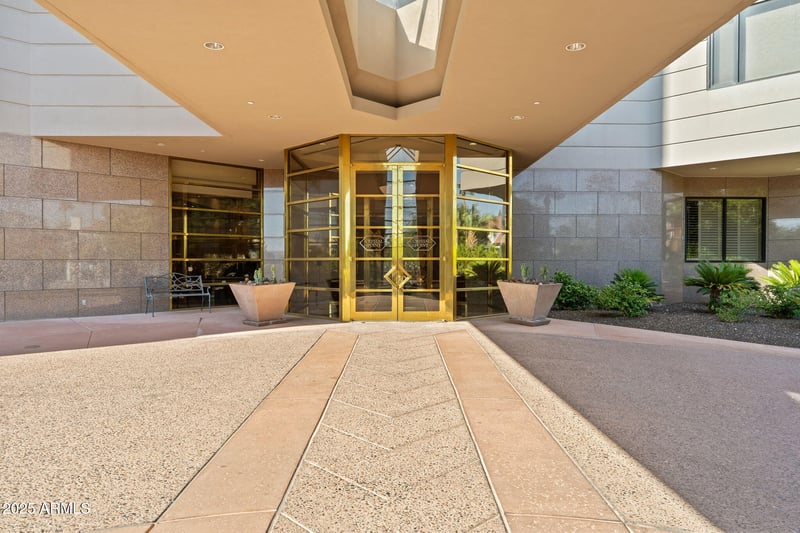 1040 Osborn Rd #1602, Phoenix, AZ 85014