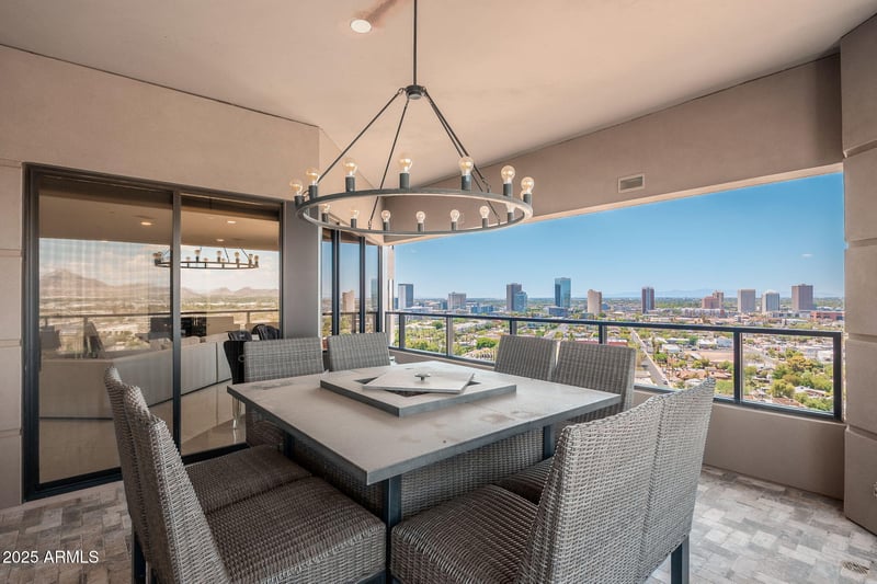 1040 Osborn Rd #1703, Phoenix, AZ 85014