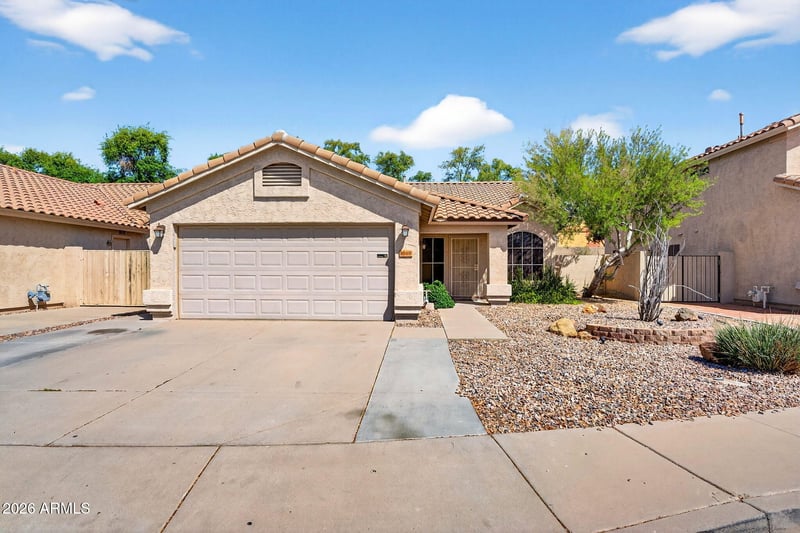 1040 Seagull Dr, Chandler, AZ 85286