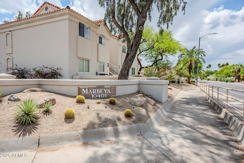 10401 52nd St #205, Paradise Valley, AZ 85253