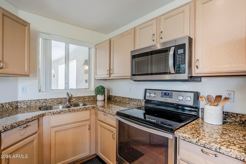 10401 52nd St #205, Paradise Valley, AZ 85253