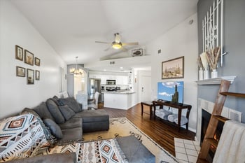 10401 52nd St #210, Paradise Valley, AZ 85253