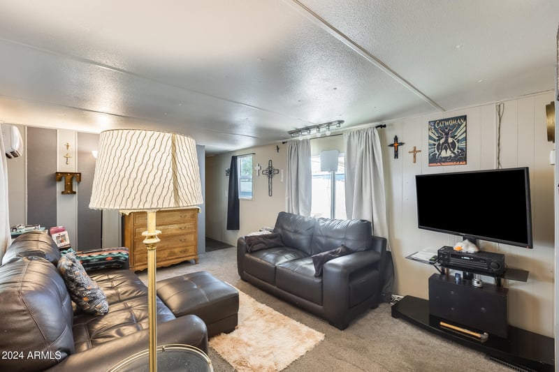 10401 Cave Creek Rd #11, Phoenix, AZ 85020