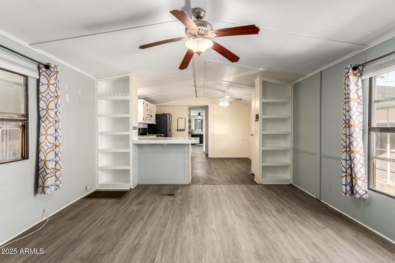 10401 Cave Creek Rd #93, Phoenix, AZ 85020