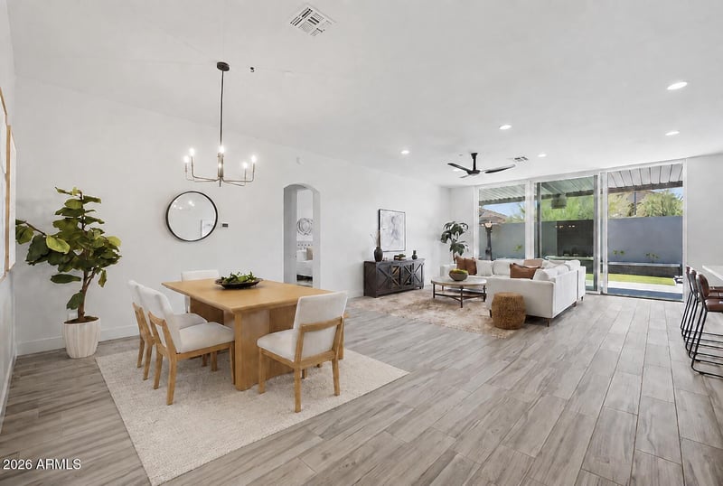 10401 E Helm Dr, Scottsdale, AZ 85255