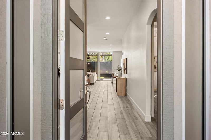 10401 E Helm Dr, Scottsdale, AZ 85255