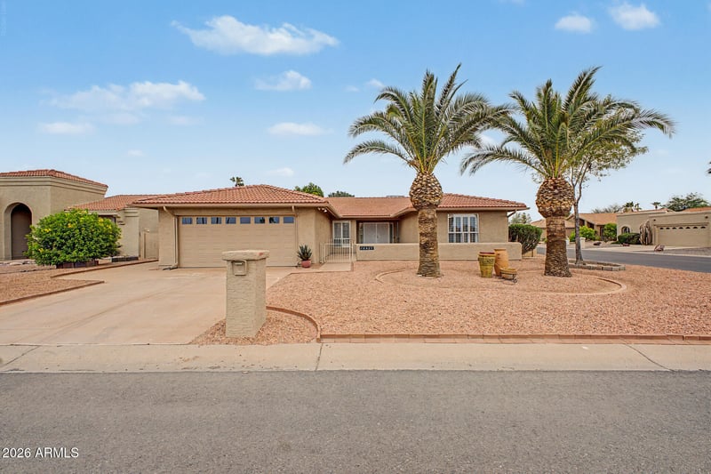 10401 Twilight Dr, Sun Lakes, AZ 85248