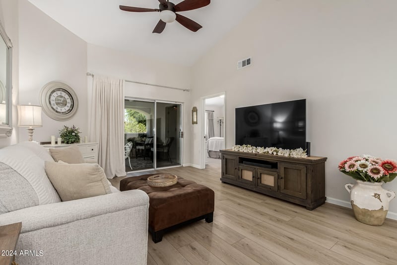 10401 N 52nd St #231, Paradise Valley, AZ 85253