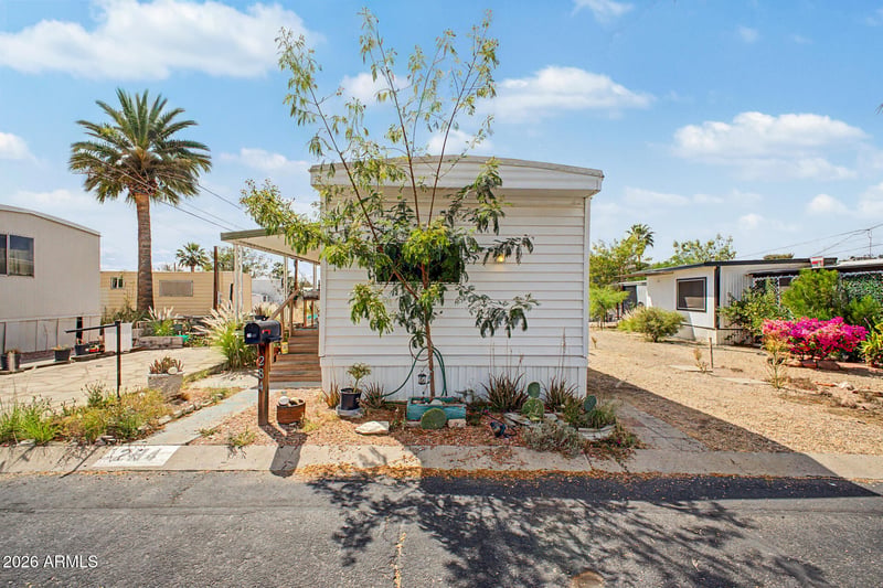 10401 N Cave Creek Rd #284, Phoenix, AZ 85020