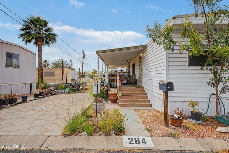 10401 N Cave Creek Rd #284, Phoenix, AZ 85020