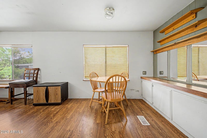 10401 N Cave Creek Rd #284, Phoenix, AZ 85020