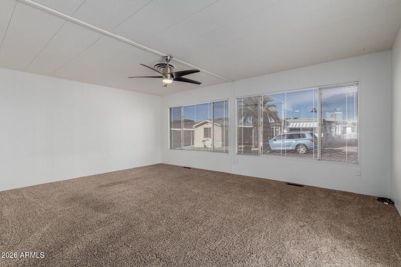 10401 N Cave Creek Rd #50, Phoenix, AZ 85020