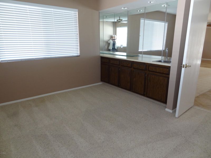 10402 E Flintlock Dr, Sun Lakes, AZ 85248
