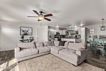 10402 Joseph Ln, San Tan Valley, AZ 85143