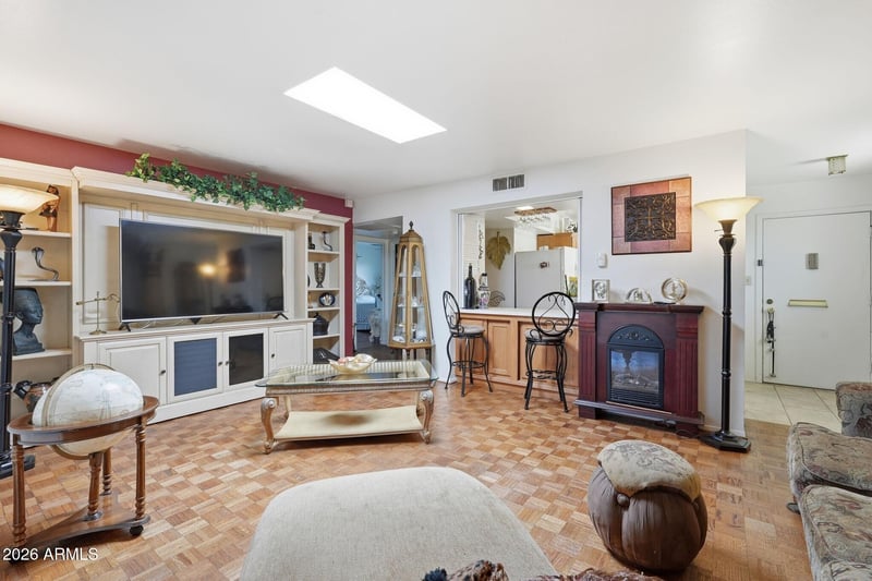 10402 105th Ave, Sun City, AZ 85351