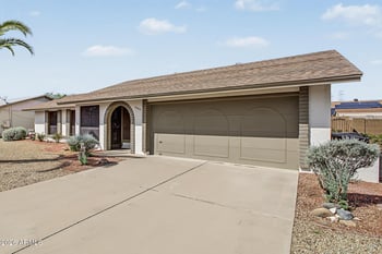 10402 W Harmont Dr, Peoria, AZ 85345