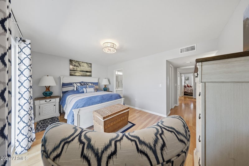 10402 Wininger Cir, Sun City, AZ 85351