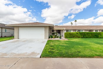 10404 Kingswood Cir, Sun City, AZ 85351