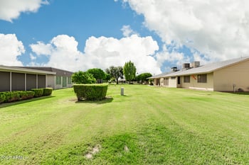 10404 Kingswood Cir, Sun City, AZ 85351