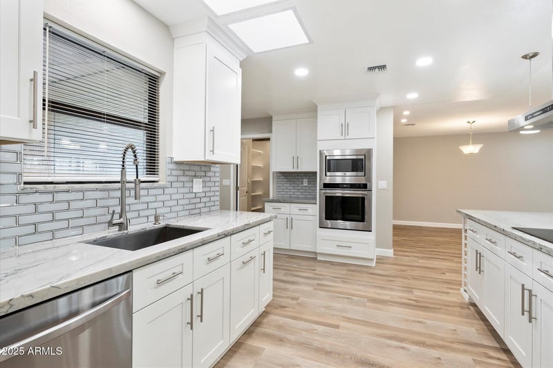 10404 Tropicana Cir, Sun City, AZ 85351