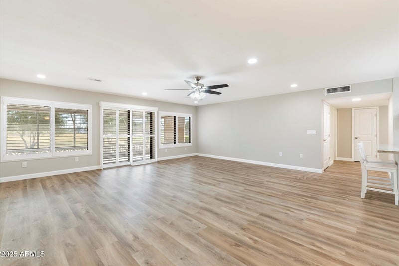 10404 Tropicana Cir, Sun City, AZ 85351