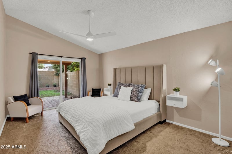 10405 65th Dr, Glendale, AZ 85302