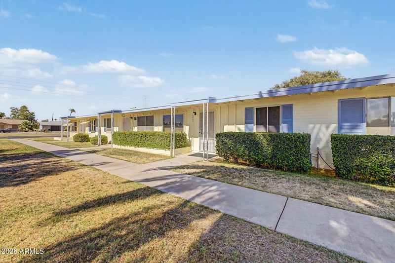 10405 W Peoria Ave, Sun City, AZ 85351