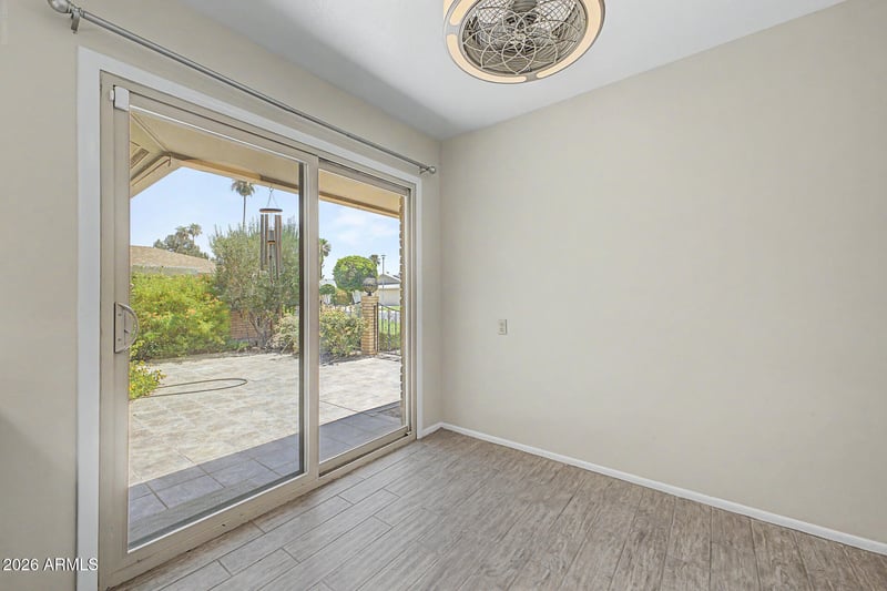 10405 W Saratoga Cir W, Sun City, AZ 85351
